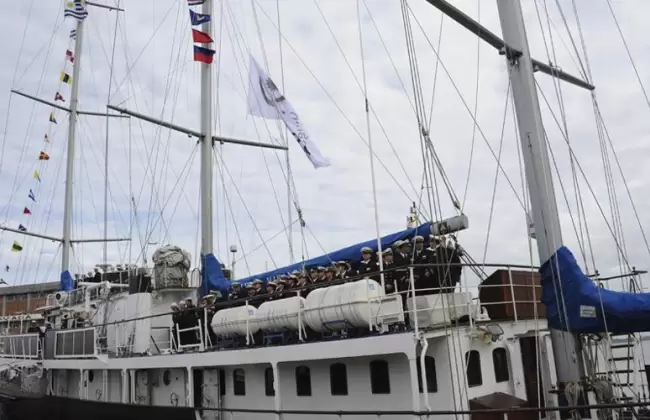 El buque escuela Capitn Miranda comenz nuevo viaje de instruccin