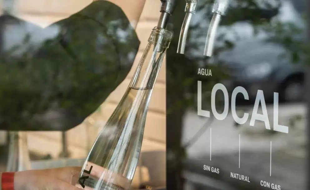 Agua Local: agua pura y sustentable para hoteles, restaurantes y oficinas