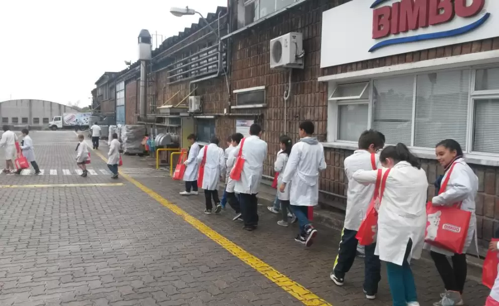 Grupo Bimbo abre sus puertas a escolares