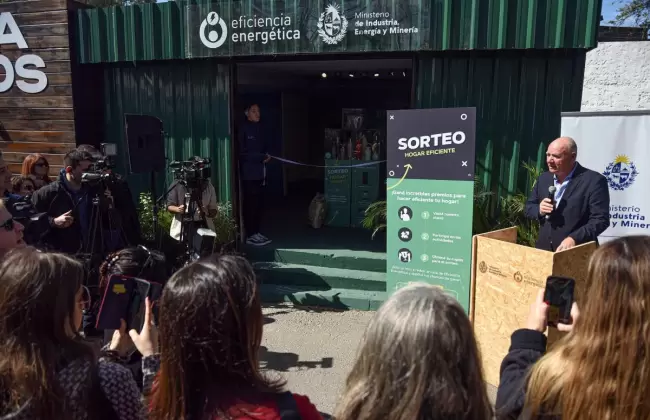 El MIEM inaugur tres stands en la Expo Prado