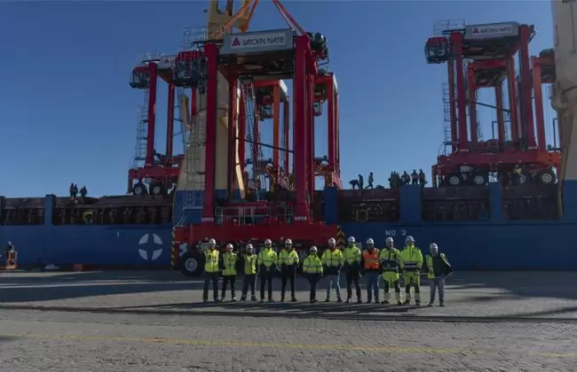 TCP incorporar 32 nuevos equipos straddle carrier hbridos