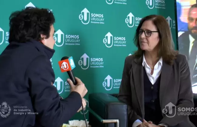 Elisa Facio en la Expo de Movilidad Elctrica