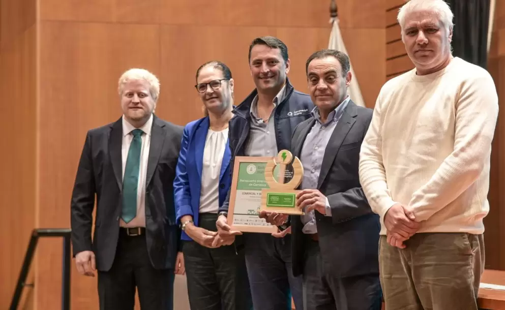 Aeropuerto de Carrasco recibi el Premio Nacional de Eficiencia Energtica