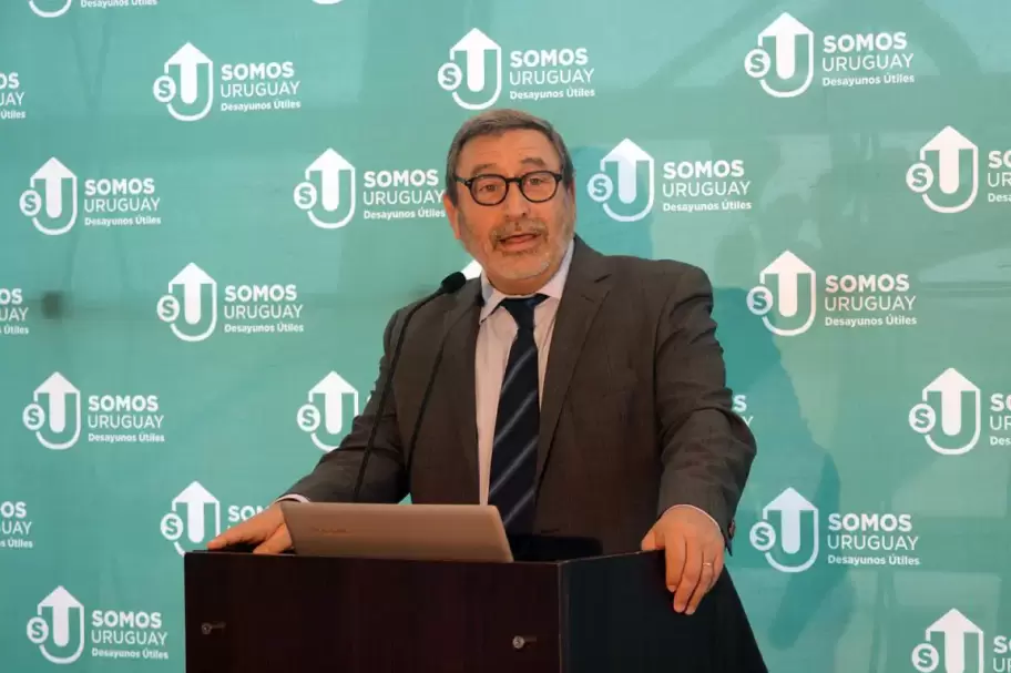 Desayuno til con Remo Monzeglio, Enrique Anta, Nicols Garca y Marcelo Metediera