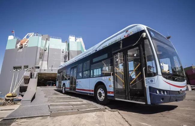 Comenzaron a circular los buses tursticos de Cutcsa