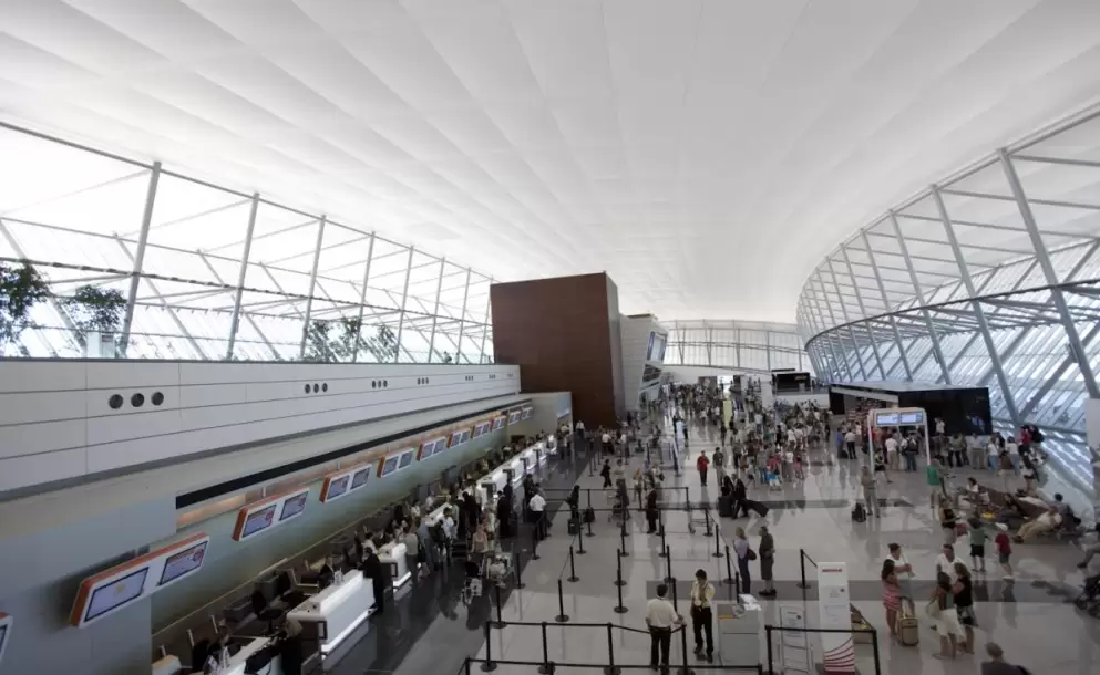 Aeropuerto de Carrasco avanza en accesibilidad con nueva certificacin internacional