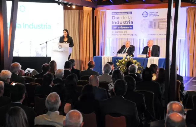 La Cmara de Industrias del Uruguay y el MIEM coorganizan M-Industria