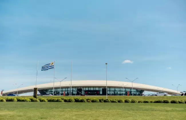 El Aeropuerto de Carrasco fue elegido el Mejor de Amrica Latina y el Caribe