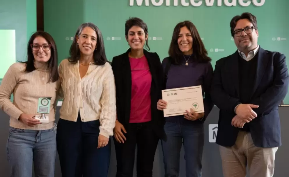 IM entreg el sello Montevideo Ms Verde